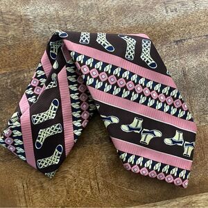 Vintage 1970’s pink & brown wide polyester neck tie socks shoes